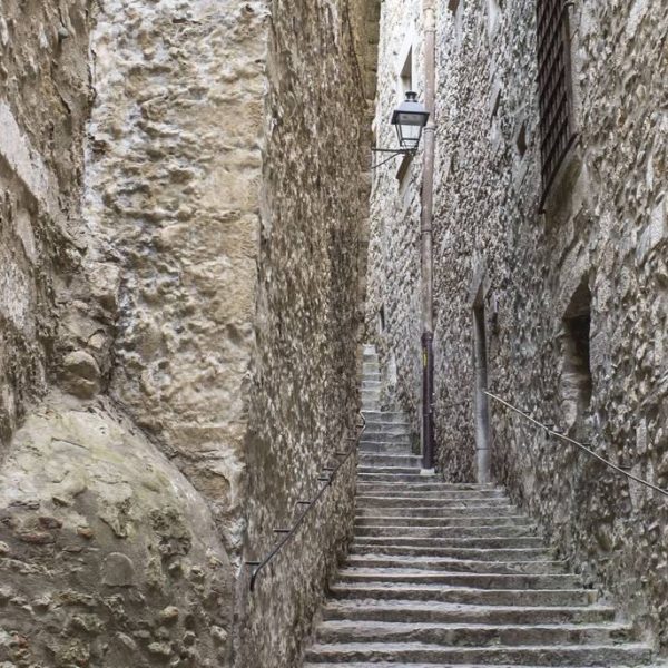 GIR history Girona-Jewish-Quarter-steps-@CTB-scaled